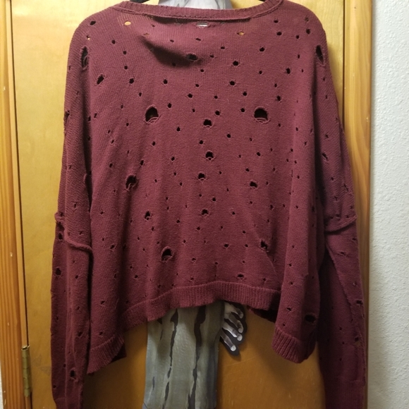 Begging For Thread Sweater - Picture 3 of 3